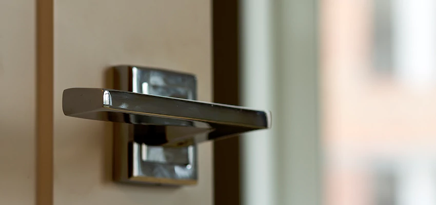 Door Lever Knob Repair in Winton, California